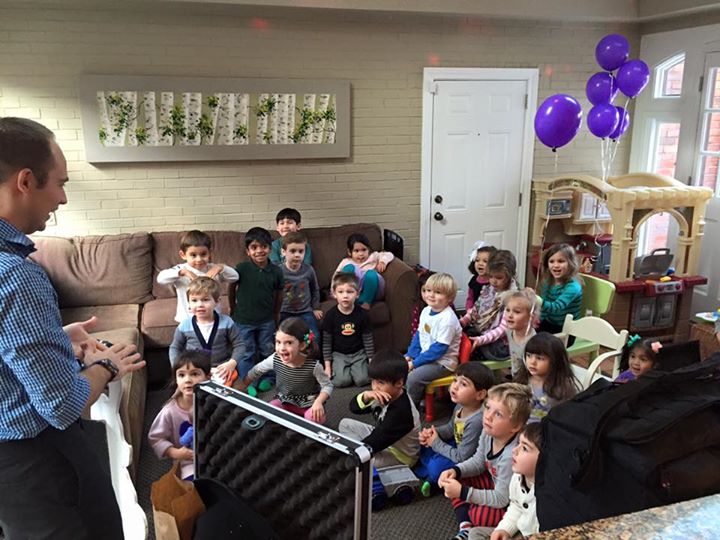 68ae45d2b4e17_birthday magic show